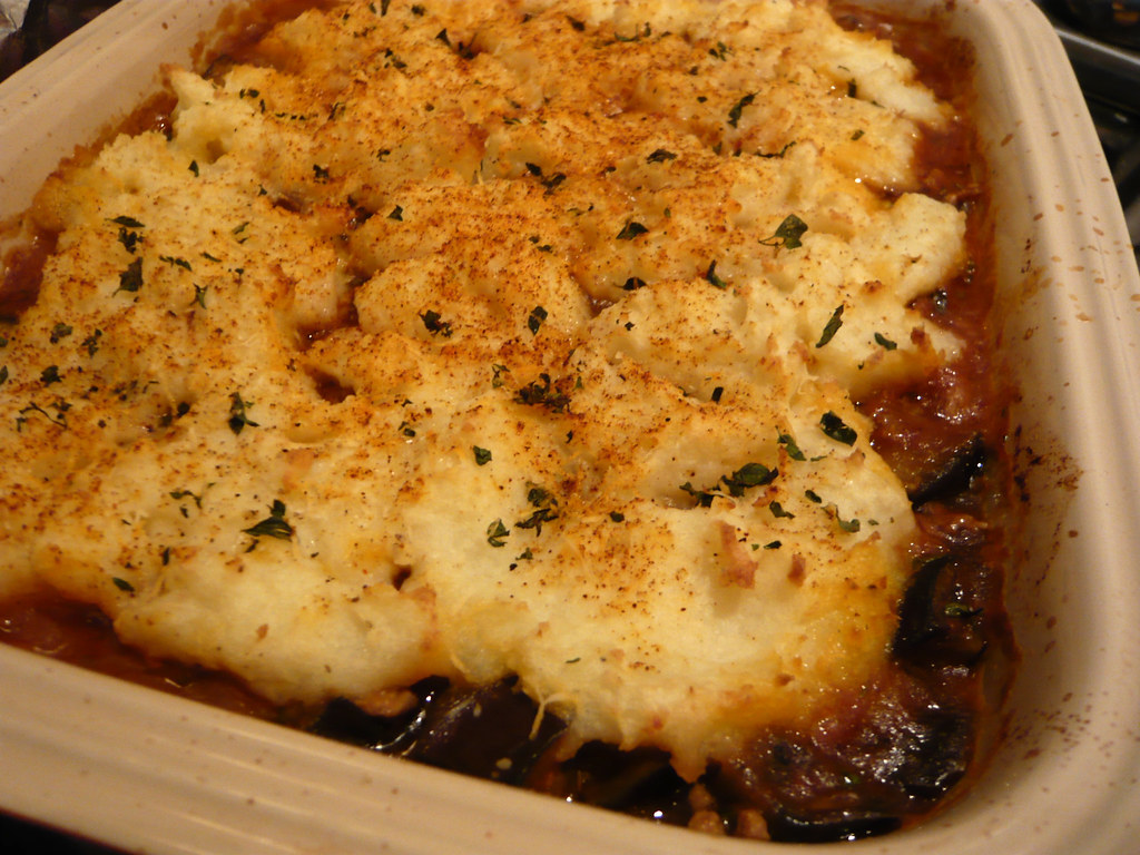 Shepherd's pie with a browned mashed potato top