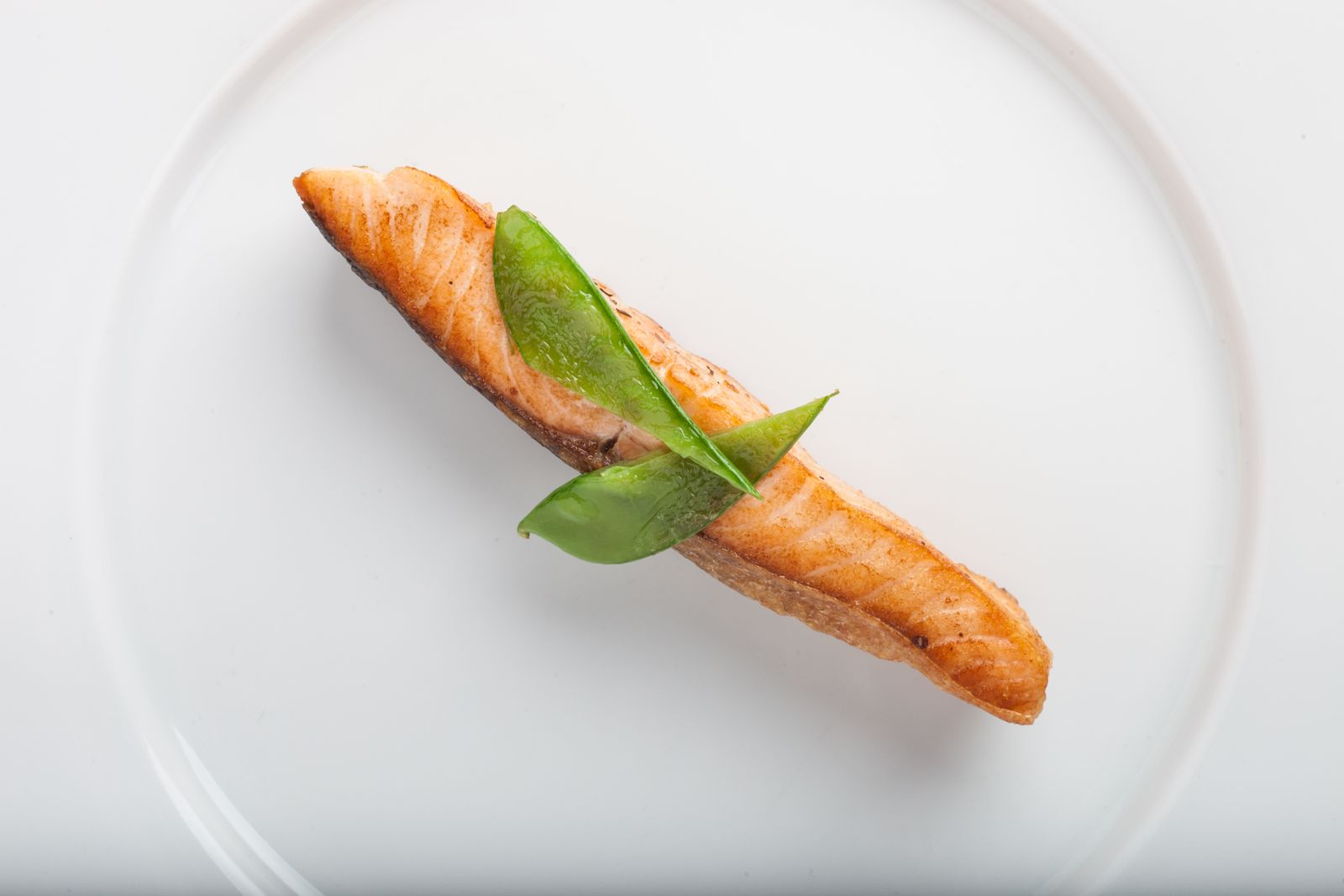 Soft food recipes: flaky baked salmon fillet with basil